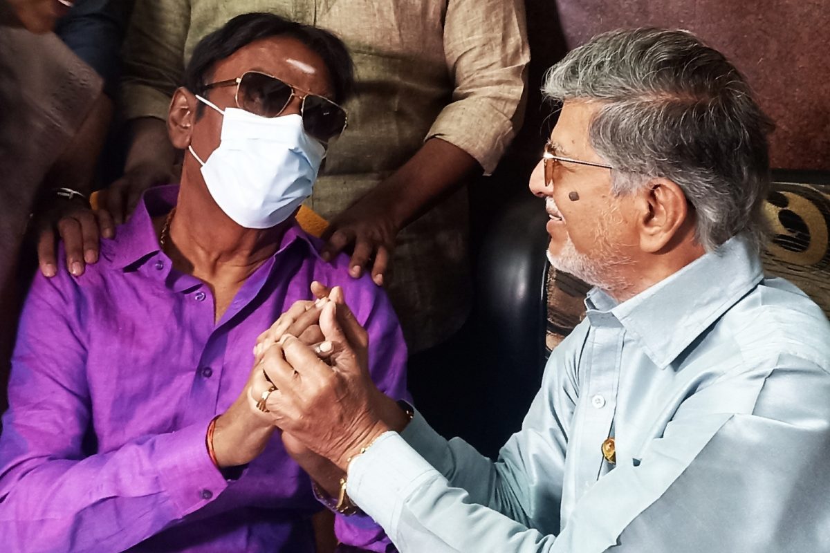 ‘விஜயகாந்த் விரைவில் பழைய நிலைமைக்கு திரும்புவார்…’ – S.A.C. தகவல்