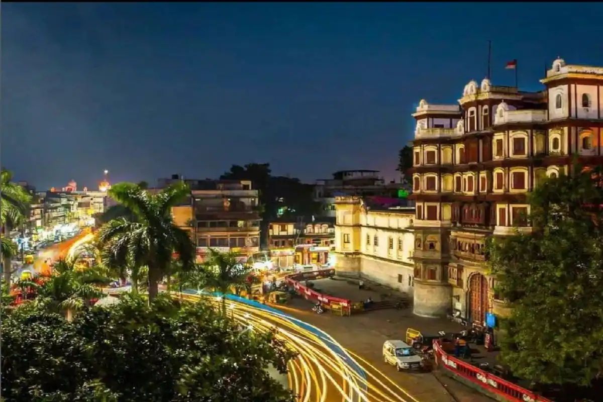  மத்திய அரசின் ஸ்மார்ட் சிட்டிஸ் மிஷன் கீழ் ஒதுக்கப்பட்ட 100 நகரங்களில் 22 நகரங்கள் 2023 மார்ச் மாதத்திற்குள் தயாராகிவிடும் என்று அரசு செய்தி வெளியிட்டுள்ளது .