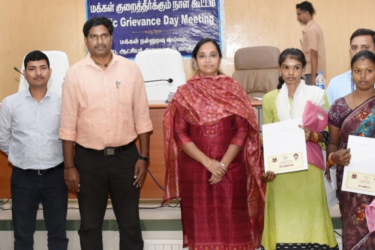 இருளர் இன மக்களுக்கு இலவச வீட்டுமனை பட்டா