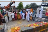 மரக்காணம் அருகே  சிவன் கோயிலில் கோபுர கால் நடும் பூஜை வெகு விமர்சையாக நடைபெற்றது