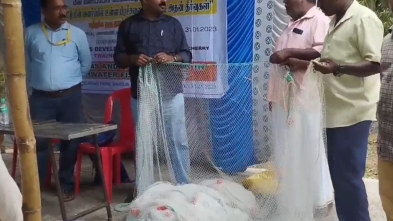 மீன் வளர்ப்பில் உள்ள பிரச்னைகளும், தீர்வுகளும்.. புதுவை பாகூர் மீன் விதை வளர்ப்பு பண்ணையில் பயிற்சி முகாம்..