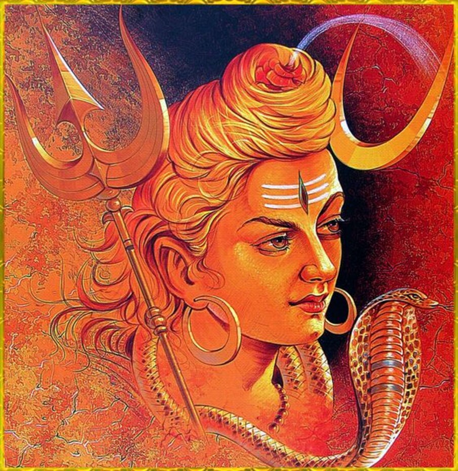  சிவ-சக்தி: சிவன் மற்றும் சக்தியின் திருமணத்தின் புராணக்கதை மகாசிவராத்திரி பண்டிகை தொடர்பான மிக முக்கியமான புராணக்கதைகளில் ஒன்றாகும். சிவன் தனது தெய்வீக மனைவியான சக்தியுடன் இரண்டாவது முறையாக திருமணம் செய்து கொண்டதை கதை விவரிக்கிறது. சிவன் மற்றும் சக்தியின் புராணங்களின்படி, சிவன் பார்வதியை மணந்த நாள் சிவராத்திரி என்று கொண்டாடப்படுகிறது. இதில் ஆச்சரியம் என்னவென்றால் இரண்டும் சமகாலத்தை சேர்ந்தவை என்று கூறப்படுகிறது. ஆயிரம் ஆண்டு பழமையான சிவன் கோயில் மற்றும் பழமையான சமணர் சிற்பம் அருகருகே இருப்பதை வைத்து, அந்த காலத்திலேயே மக்கள் வேற்றுமைகளை மறந்து ஒற்றுமையுடன் வாழ்ந்துள்ளனர் என்பதை புரிந்து கொள்ள முடிகிறது.
