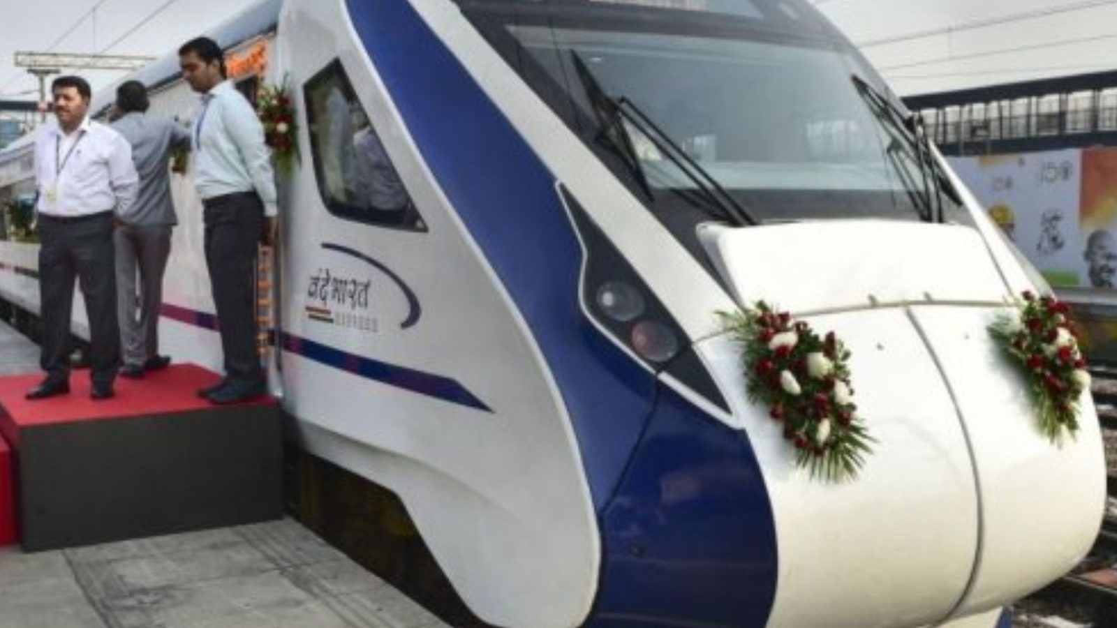 இனி விபத்து ஏற்படாது.. 'வந்தே பாரத்' ரயிலில் வருகிறது புது டெக்னாலஜி!