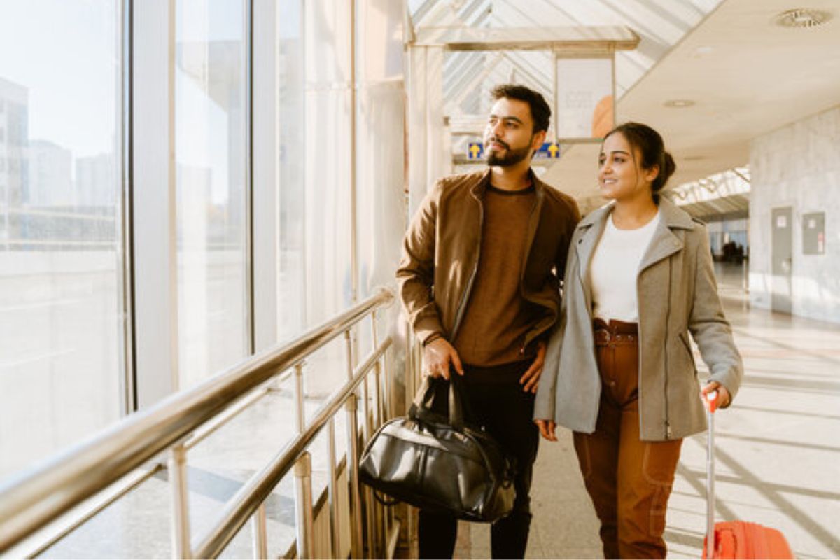  காதலரோடு வெளிநாடு செல்ல வேண்டும். ஆனால் விசா எடுக்க இப்போது நேரமில்லை என்ன செய்வது என்று யோசிக்கிறீர்களா? அப்போ இந்த நாடுகளுக்கு நீங்க போகலாமே.. இந்த நாடுகளுக்கு நீங்கள் போக விசா அவசியம் இல்லை.