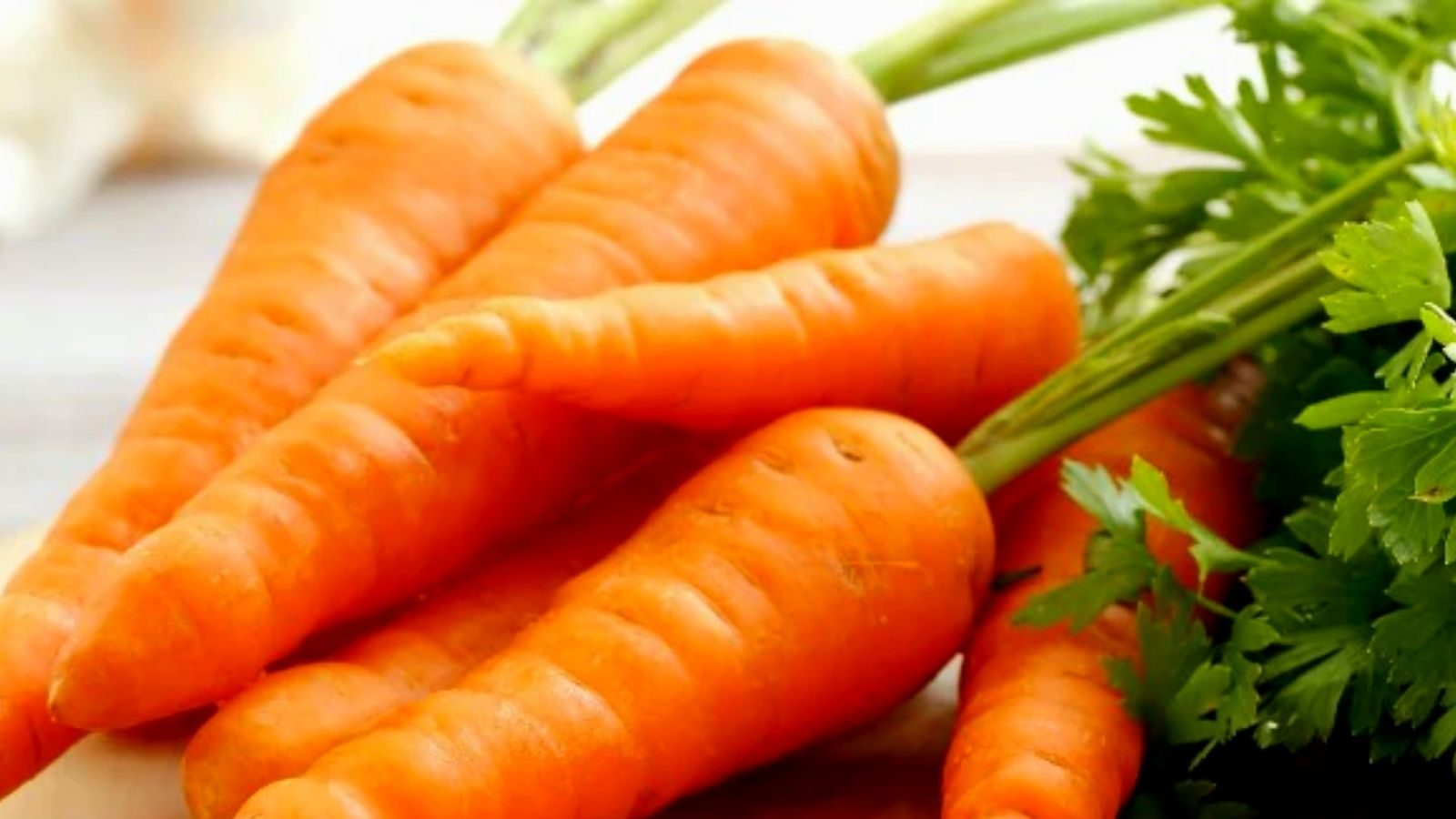 கேரட் தரும் 5 நன்மைகளை பற்றி தெரியுமா..? வாரம் ஒரு முறையேனும் சாப்பிடுவது நல்லது..!