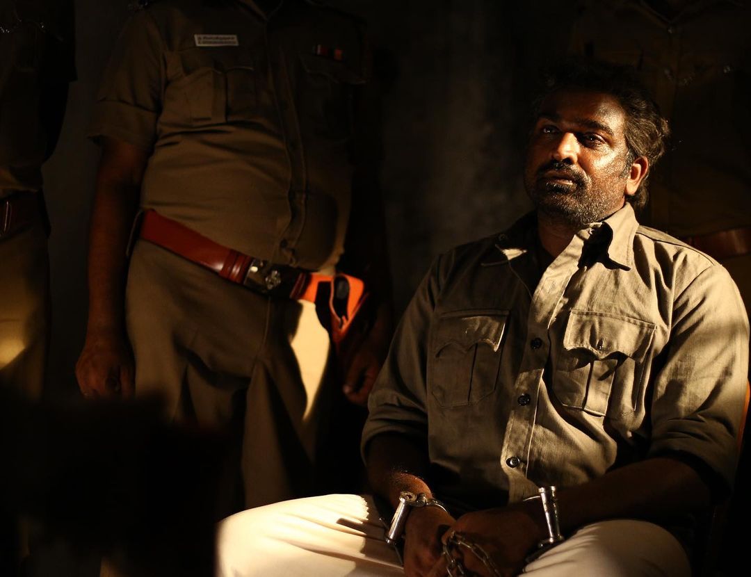  அந்த திரைப்படத்தில் விஜய் சேதுபதி வாத்தியார் என்ற மிக முக்கிய கதாபாத்திரத்தில் நடித்திருக்கிறார். அதேபோல் இசைஞானி இளையராஜா இசையமைத்துள்ளார்.