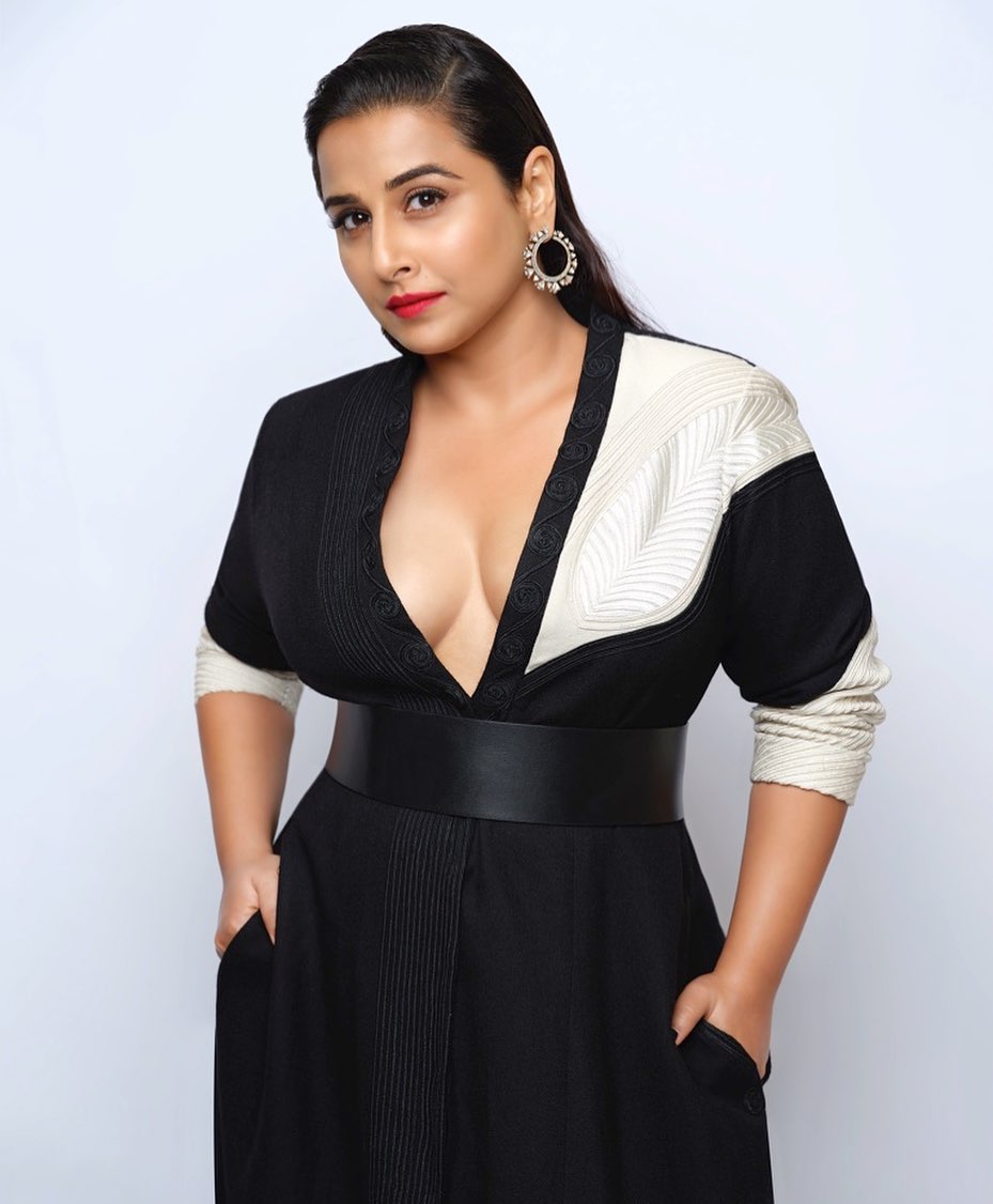  'பா', 'கஹானி' உள்ளிட்ட பல்வேறு படங்களில் நடித்திருந்தாலும் மறைந்த நடிகை சில்க் சிமிதாவின் வாழ்க்கையை அடிப்படையாகக் கொண்டு எடுக்கப்பட்ட 'தி டர்ட்டி பிக்சர்' படத்தின் மூலம் மிகவும் பிரபலமடைந்தார்.