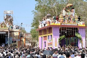 பரமக்குடியில் ஒரே நேரத்தில் மூன்று கோயில்களில் கும்பாபிஷேகம்..!