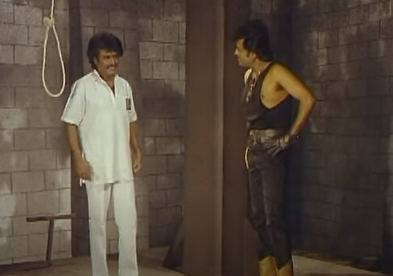  ரஜினி கூறியது போலவே, இந்தப் படம் முடியும் முன்பே ஏவிஎம் தயாரிப்பில், எஸ்.பி.முத்துராமன் இயக்கத்தில் நடிக்க கால்ஷீட் தந்தார். வழக்கமான ரஜினி படமாக இல்லாமல் வித்தியாசமாக அதனை எடுக்க வேண்டும் என்று குழந்தைகளை வைத்து எடுத்தனர். அதுதான் ராஜா சின்ன ரோஜா.