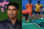 பேட்மின்டன் விளையாடி கொண்டிருந்த போது  சரிந்து விழுந்த நபர் மரணம்