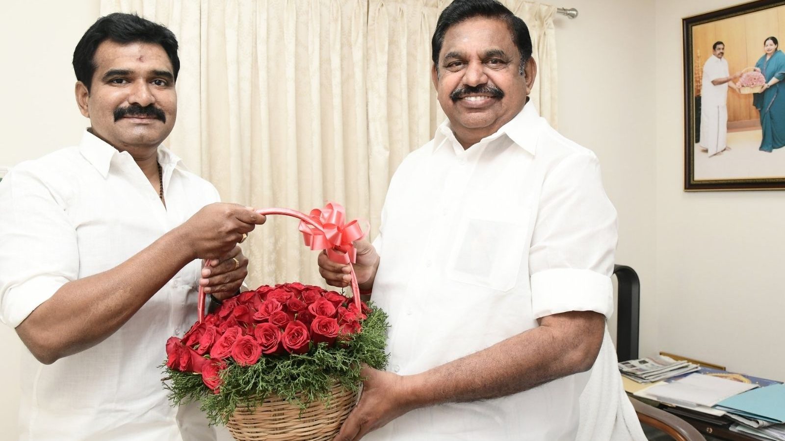 பாஜகவில் இருந்து நிர்மல் குமார் திடீர் ராஜினாமா.. அண்ணாமலை மீது காட்டம்.. அதிமுகவில் இணைந்தார்..!