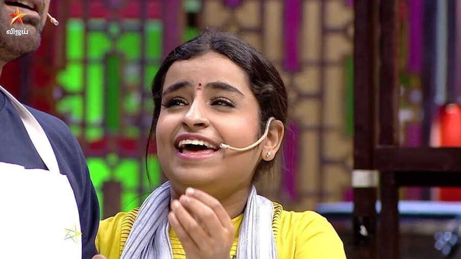  முதல் சில எபிசோடுகளில் சமையலில் சிவாங்கி பெரிதாக சோபிக்கவில்லை.