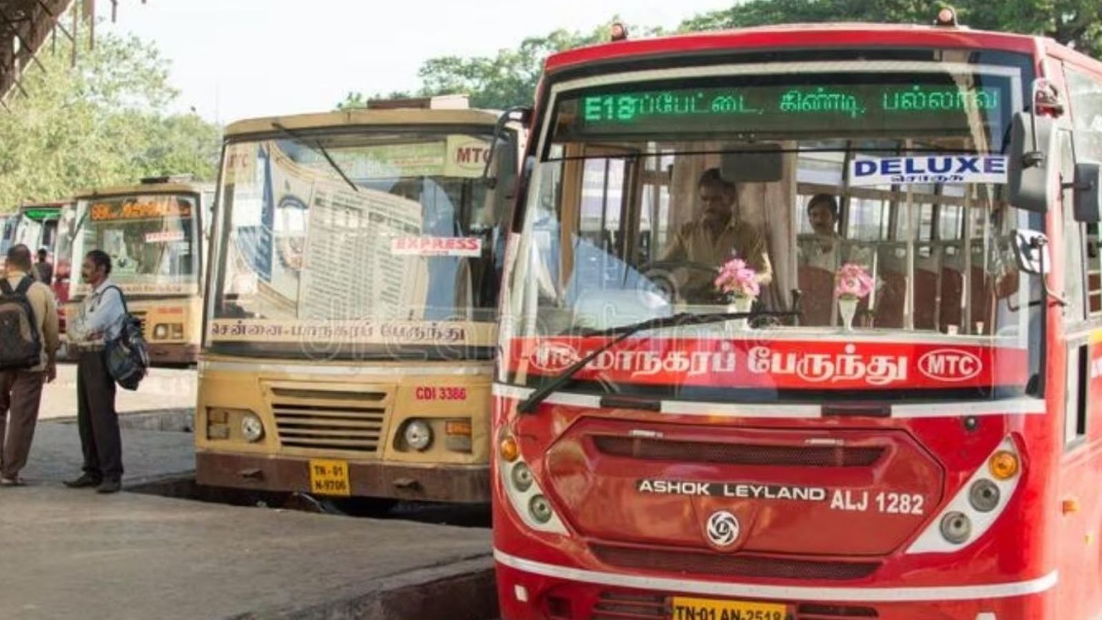 சென்னையில் தனியார் பேருந்துகள்... போராட்டம் அறிவித்த தொமுச..!