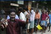 தமிழ்நாட்டில் மது குடிப்போர் எண்ணிக்கை குறைவு