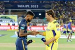தொடங்கியது ஐபிஎல் கிரிக்கெட் ... சென்னை சூப்பர் கிங்ஸ் பேட்டிங்