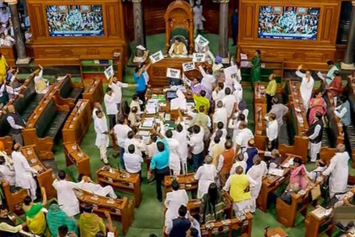 தொடர்ந்து முடங்கும் நாடாளுமன்றம் - மார்ச் 27ஆம் தேதி வரை மக்களவை ஒத்தி
