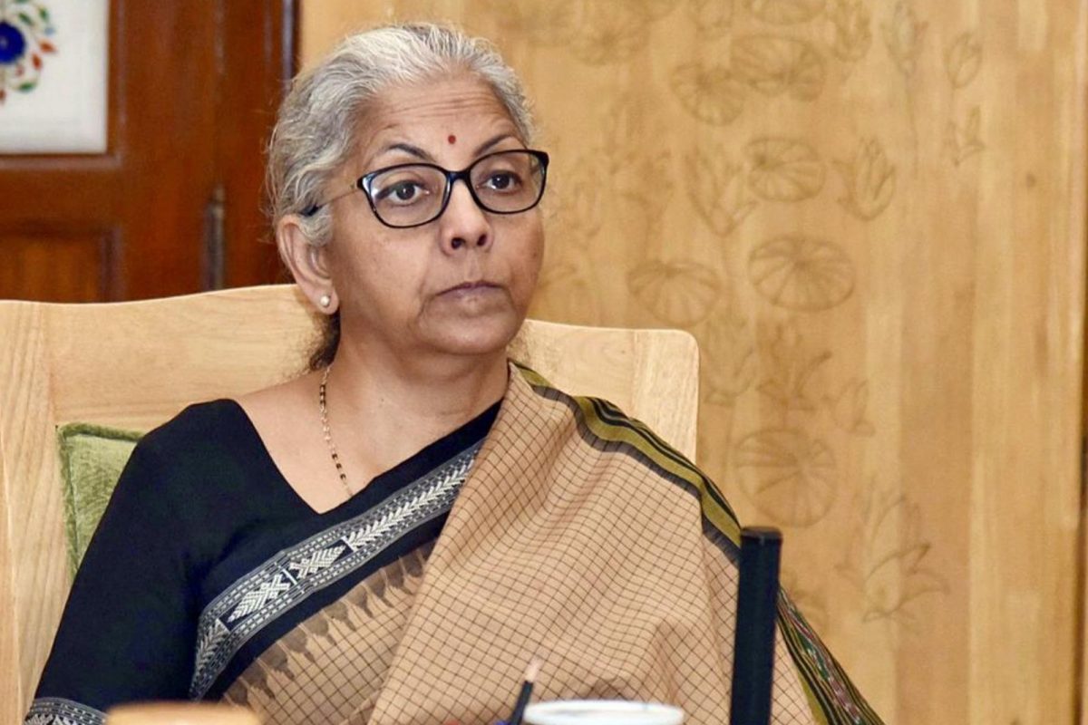 நிதி அமைச்சர் நிர்மலா சீதாராமன்