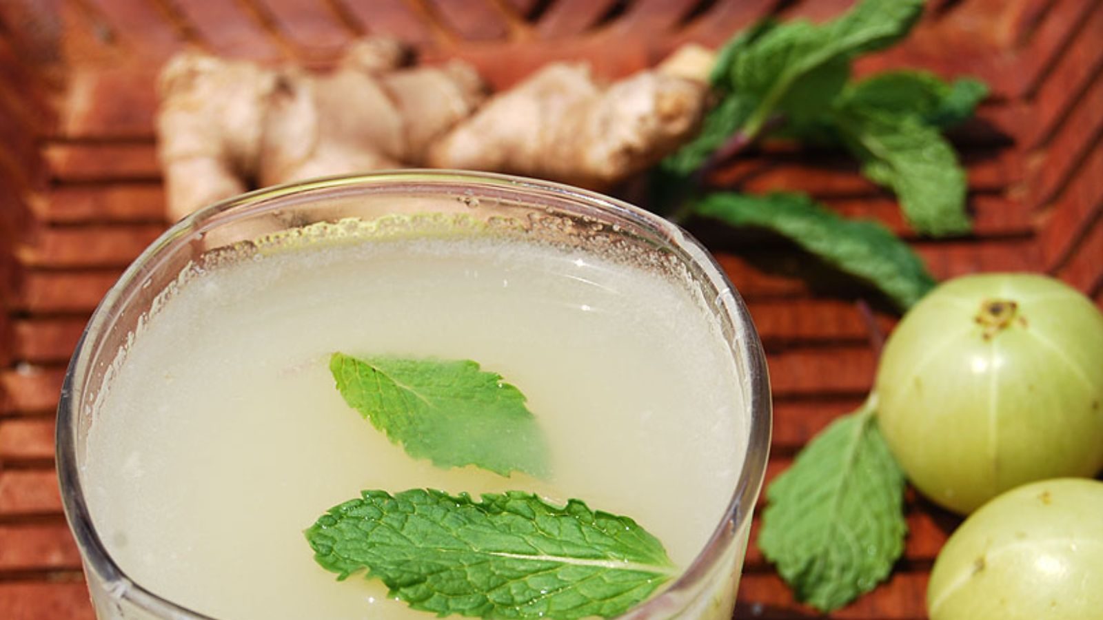 வெயில் காலத்தில் உடல் சூடு அதிகமாகுதா..? இந்த ஜூஸ் குடிங்க சட்டுனு குறைச்சிடும்..!