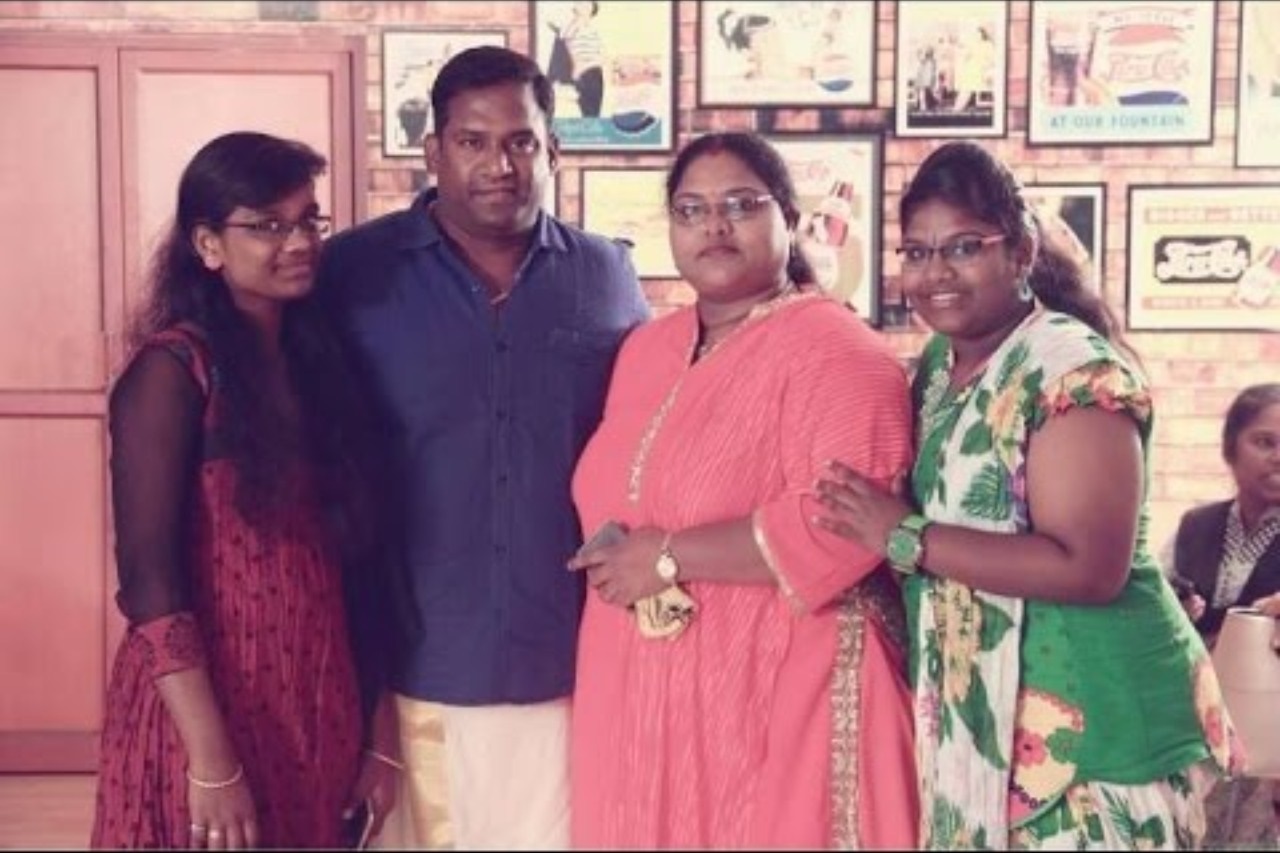  ரோபோ ஷங்கர் படத்துக்காக சமீபத்தில் எடை குறைந்தார். ஒரு நிகழ்ச்சிக்காக வெளியூர் சென்றபோது அவருக்கு லேசான மஞ்சள் காமாலை இருந்தது. இதனால் அவர் பார்ப்பதற்கு டயர்டாக இருப்பதுபோல் இருக்கிறது. மற்றபடி அவருக்கு உடல் நலக்குறைவு எல்லாம் இல்லை. அவர் ஆரோக்கியமாகவே இருக்கிறார் என்று பேசினார்.