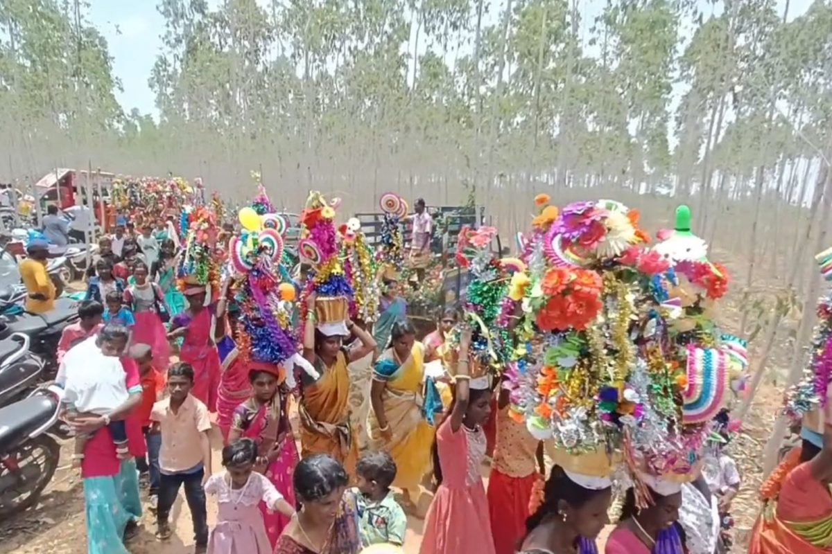 பிடாரியம்மன் கோவில் மது எடுப்பு திருவிழா..
