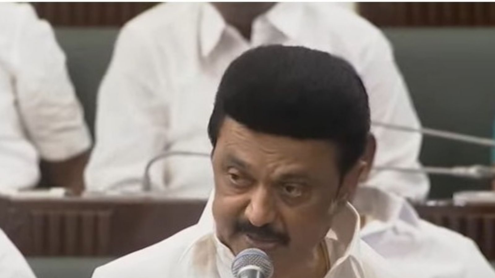 கிருஷ்ணகிரியை உலுக்கிய இளைஞரின் கொலை.. முதலமைச்சர் விளக்கம்.. சட்டப்பேரவையில் சலசலப்பு!