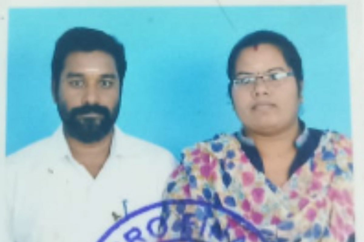 தூக்கில் தொங்கிய தம்பதி