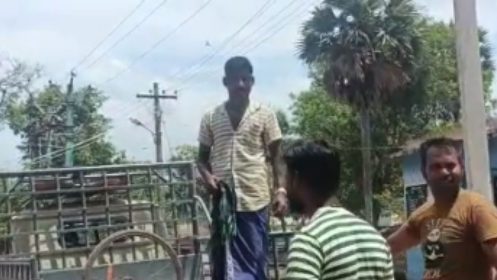 திருடிய சைக்கிளை பழைய இரும்பு கடையில் போட சென்ற போது சிக்கிய போதை ஆசாமி!