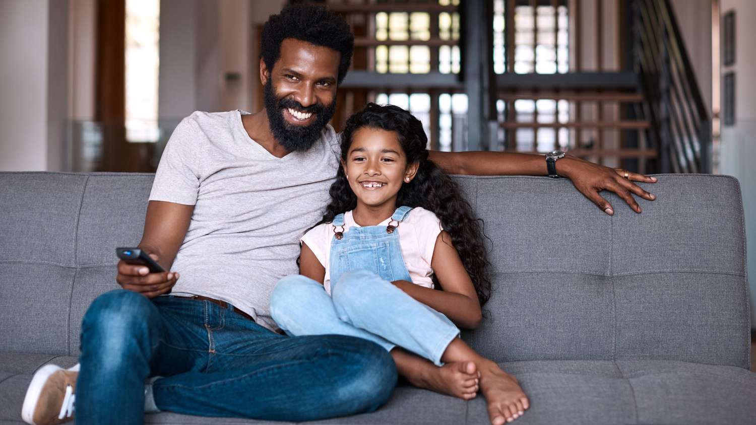  வாழ்வில் சில நேரங்களில் கடினமான காலகட்டங்கள் வரலாம். ஆனால் என்ன விதமான கடினமான சூழ்நிலையாக இருந்தாலும் எவ்வளவு கஷ்டங்கள் வந்தாலும் சரியான பாதையில் இருந்து விலகி குறுக்கு வழியை தேர்வு செய்யக்கூடாது. எப்போதுமே நேர் வழியில் செல்வது மிகவும் நல்லது.