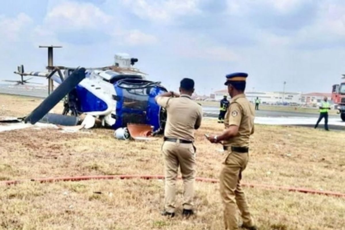 கொச்சியில் ஹெலிகாப்டர் விழுந்து விபத்து..