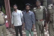 சீட்டு விளையாட்டில் ஏற்பட்ட தகராறு..! கத்தியால் குத்தி ஒருவர் கொலை.. கிருஷ்ணகிரியில் அதிர்ச்சி சம்பவம்..