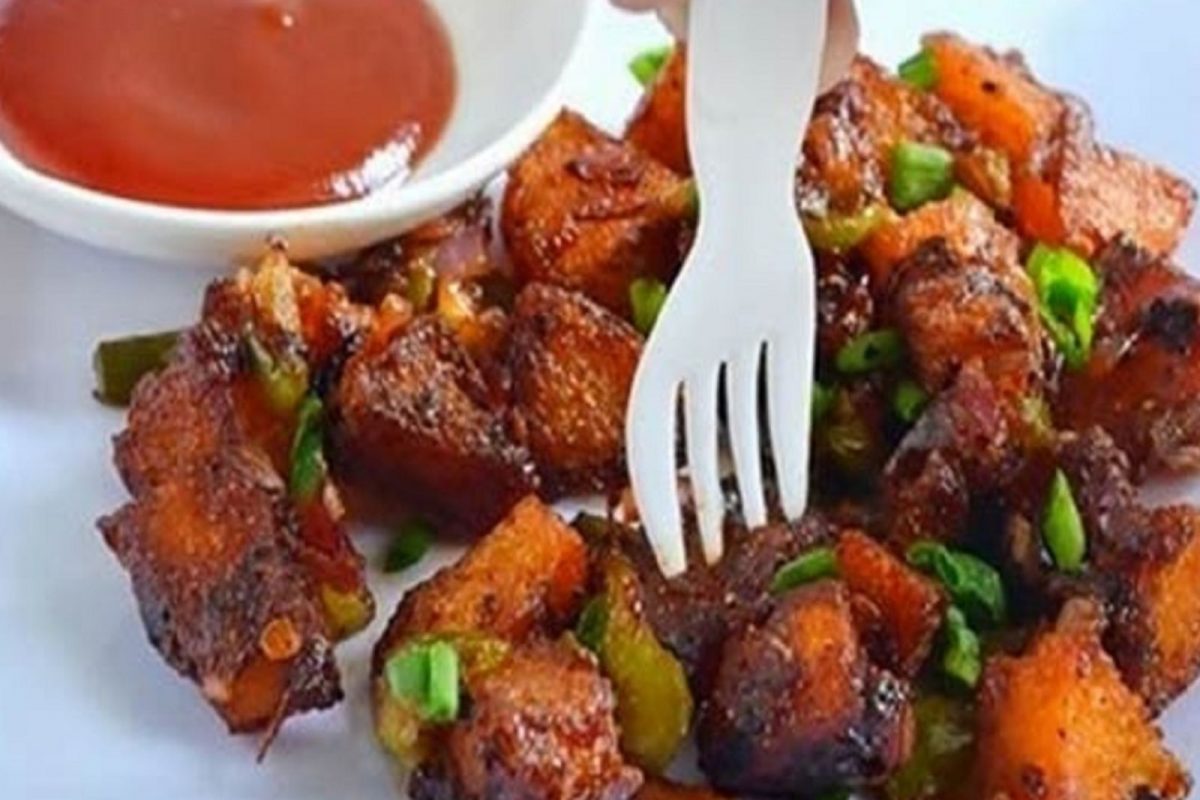 குட்டீஸ் விரும்பி சாப்பிடும் சுவையான சில்லி ஃபிரைடு இட்லி ரெசிபி