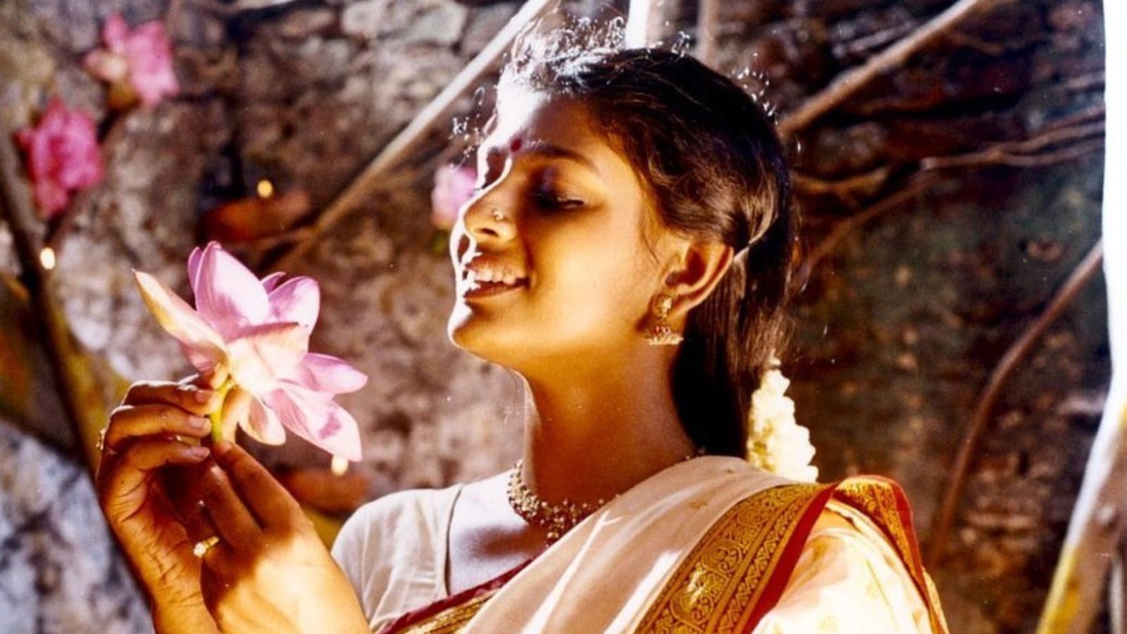 கறுப்பு நிறம்.. வெள்ளையாக கிரீமா? - நிறபாகுபாட்டை வெளுத்து வாங்கிய நந்திதா தாஸ்!