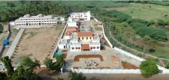  இந்நிலையில், முக்கியத்துவம் வாய்ந்த தொல்பொருட்களை பொதுமக்கள் மற்றும் மாணவர்கள் தெரியும் வகையில் கீழடியில் அருங்காட்சியகம் அமைக்க தொல்லியல் துறை முடிவு செய்தது.