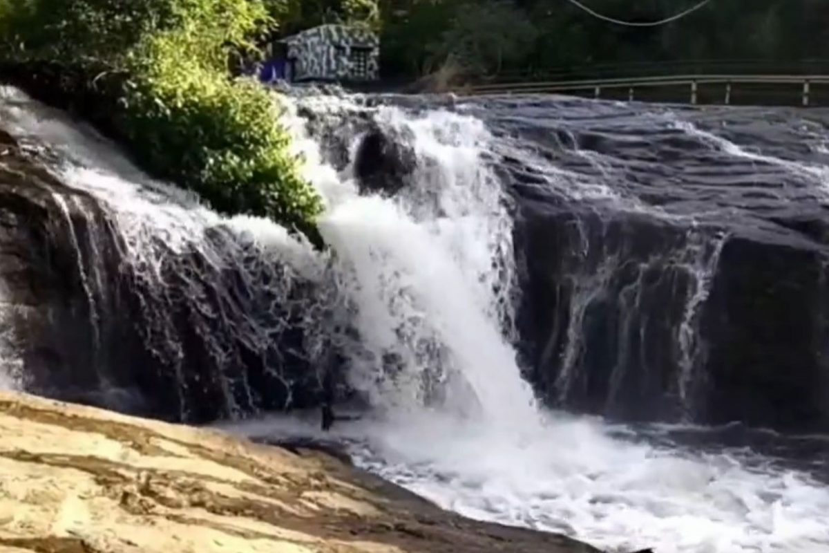 கும்பகரை அருவி