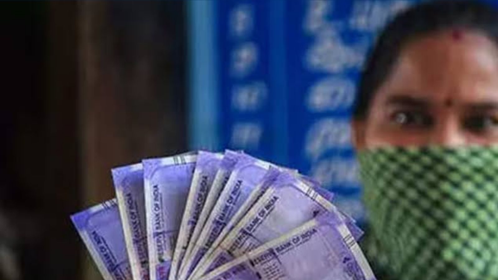 குடும்பத் தலைவிக்கு மாதம் ரூ.1000 அறிவிப்பு.. நெல்லைப் பெண்கள் மகிழ்ச்சி!