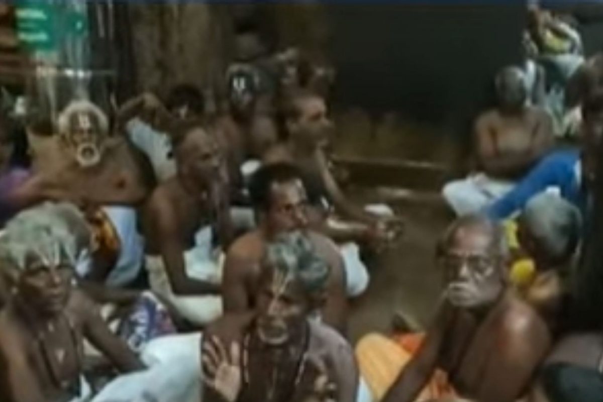 அடியார்கள் போராட்டம்