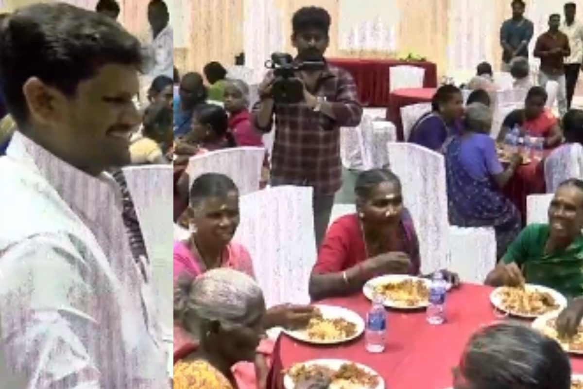 துப்புரவு பணியாளர்களுக்கு உணவு வழங்கிய எம்.எல்.ஏ.