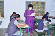 புதுக்கோட்டை ராணியார் அரசு மகளிர் மேல்நிலைப்பள்ளி பொதுத்தேர்வு மையத்தில் ஆட்சியர் திடீர் ஆய்வு..