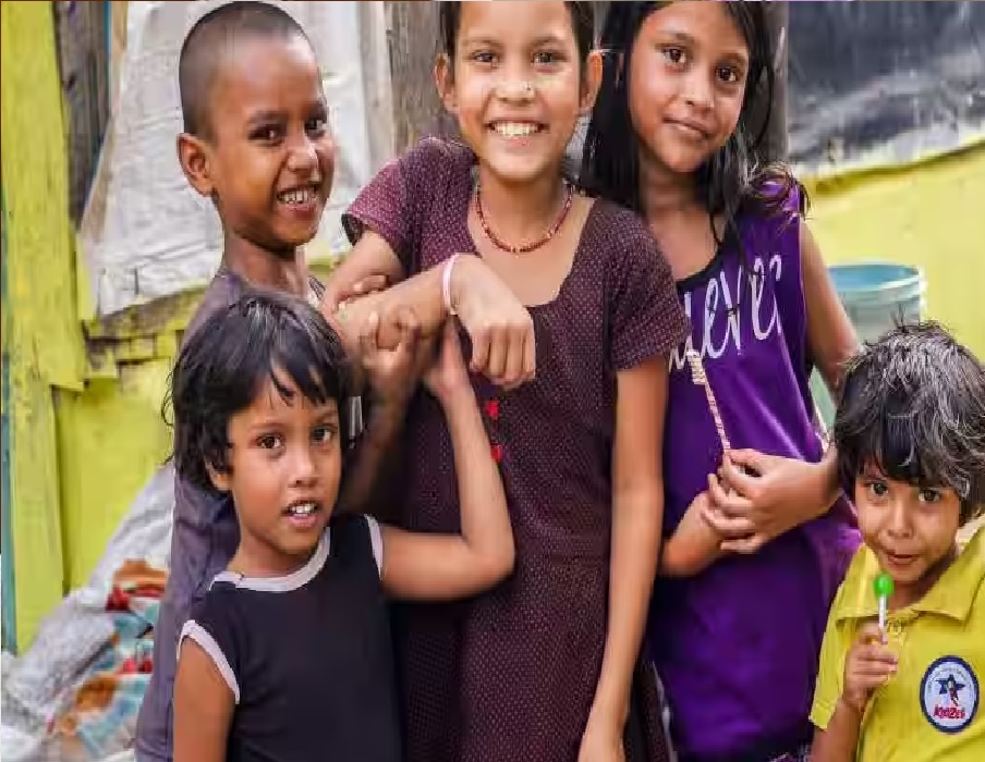  அந்த வகையில், பிரதான் மந்திரி கன்யா ஆசிர்வார் யோஜனா என்ற திட்டத்தை மத்திய அரசு வழங்குவதாக ஒரு தகவல் இணையத்தில் பரவியது. உண்மையில் இந்த திட்டம் செயல்பாட்டில் இருக்கிறதா? பார்ப்போம்.