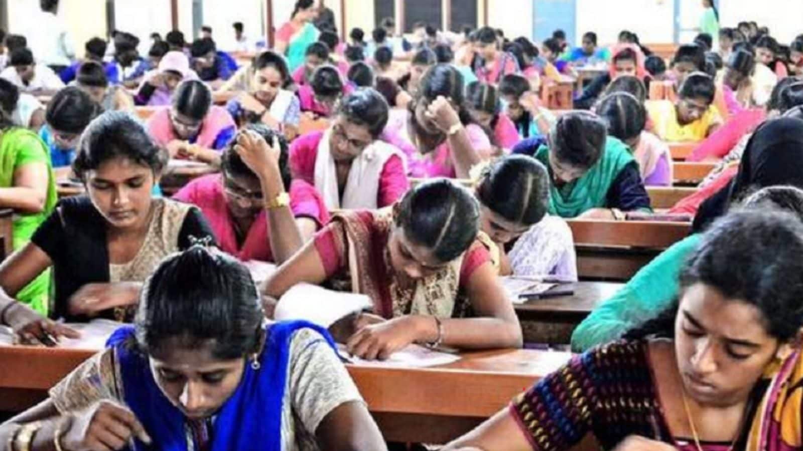 குரூப்-4 பணியிடங்களை 15,000 ஆக அதிகரிக்க வேண்டும்- தேர்வர்கள் அமைப்பு கோரிக்கை குரூப்-4 பணியிடங்களை 15,000 ஆக அதிகரிக்க வேண்டும்- தேர்வர்கள் அமைப்பு கோரிக்கை