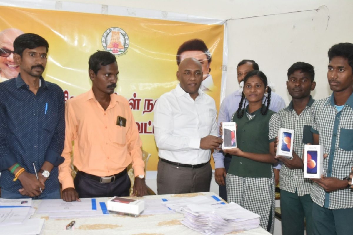 மாற்றுத்திறனாளி