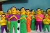 பொங்கலுக்கு தயாராகும் மண் பொம்மைகள் 