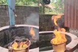 கிணற்று  தண்ணீரில் பற்றி எரிந்த தீ.. பொதுமக்கள் அதிர்ச்சி!