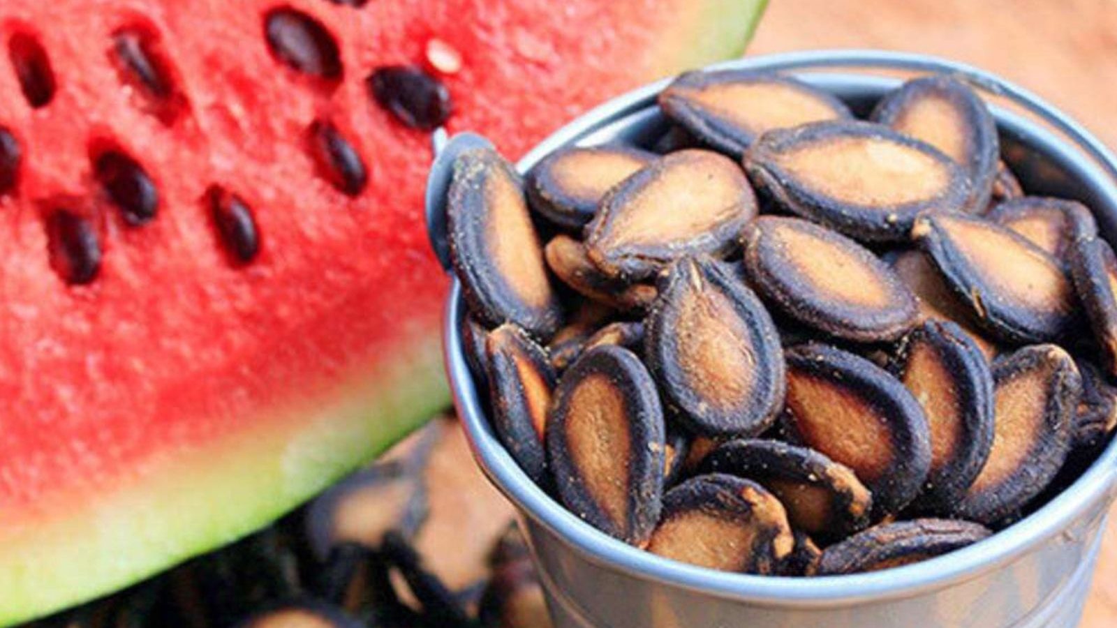 தர்பூசணி விதையில் கூட இத்தனை நன்மைகள் இருக்கா..? இனி வேஸ்ட் பண்ணாதீங்க..!