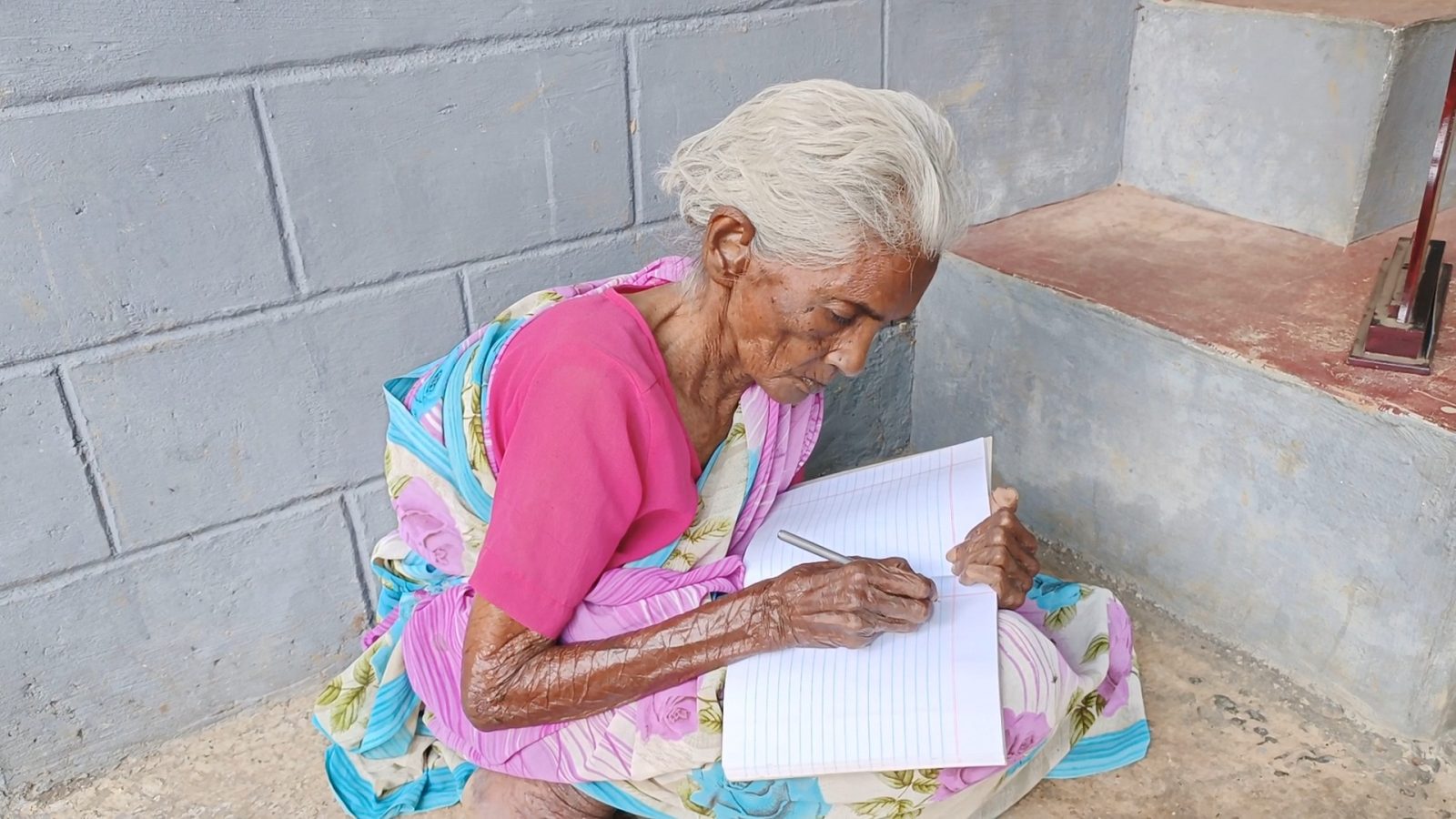 108 வயதில் கல்வி கற்கும் தேனி மூதாட்டி..  தேர்வில் நூற்றுக்கு 97 மதிப்பெண்கள் பெற்று அசத்தல்!