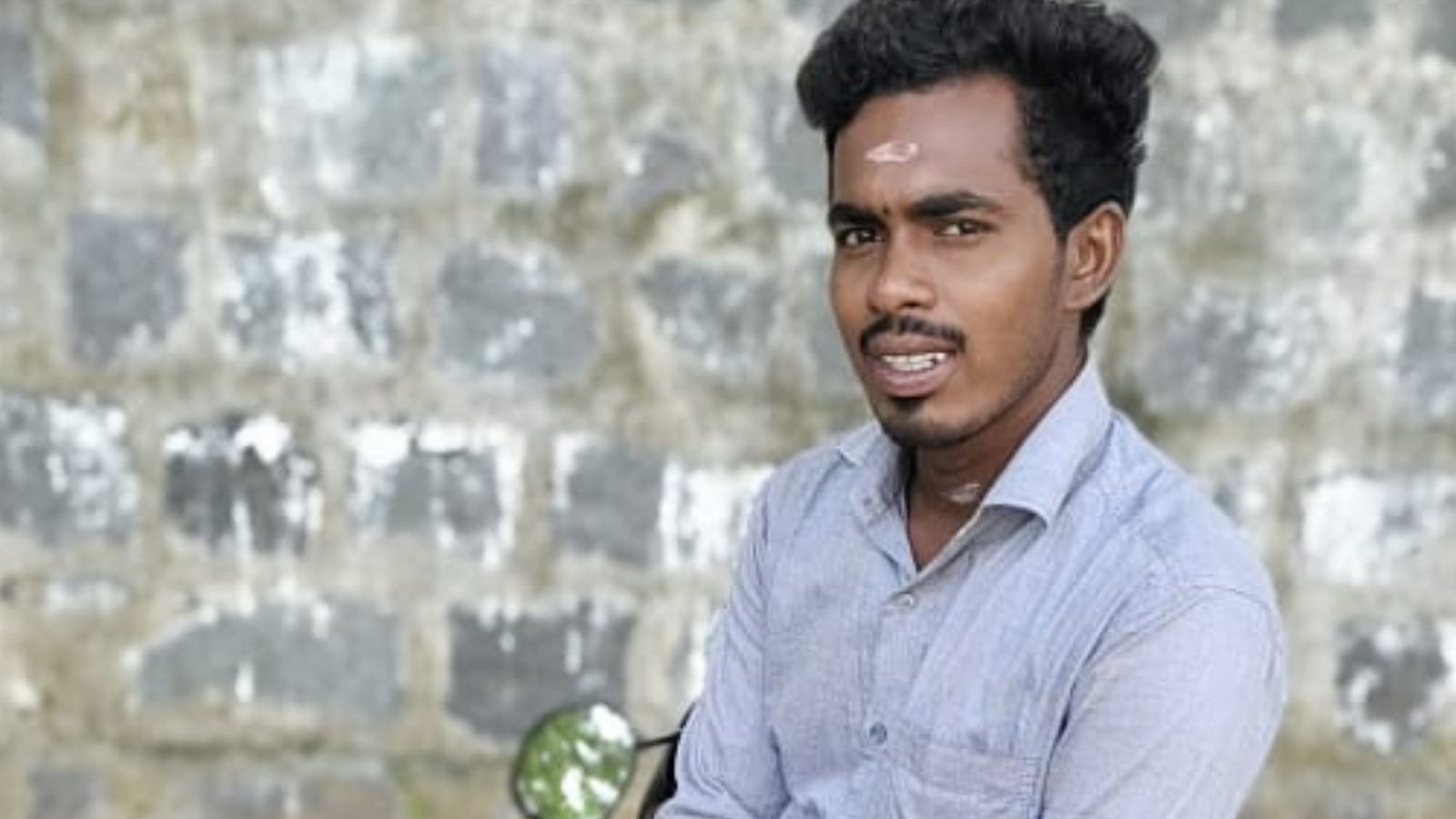 காதல் திருமணம் செய்த மகனை வெட்டிக் கொன்ற தந்தை - கிருஷ்ணகிரியில் பயங்கரம்!