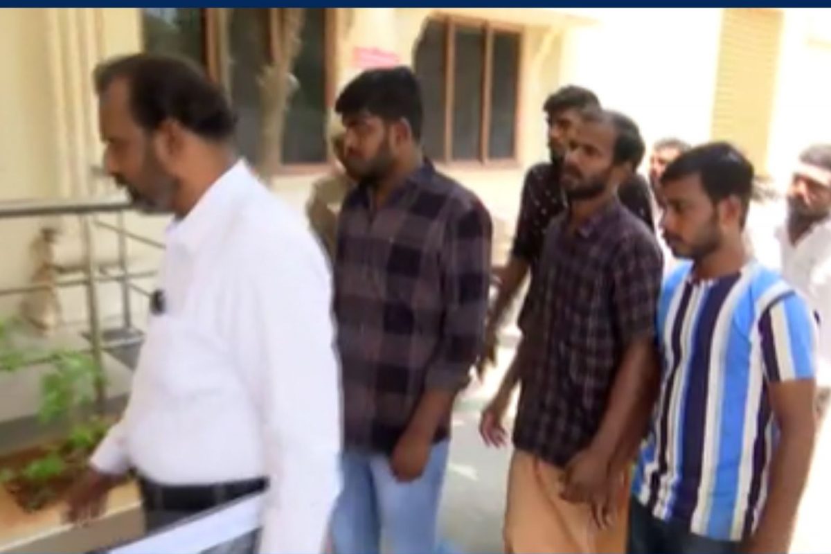 பற்களை பிடுங்கிய விவகாரம்: 6 பேரிடம்  சார்-ஆட்சியர் விசாரணை