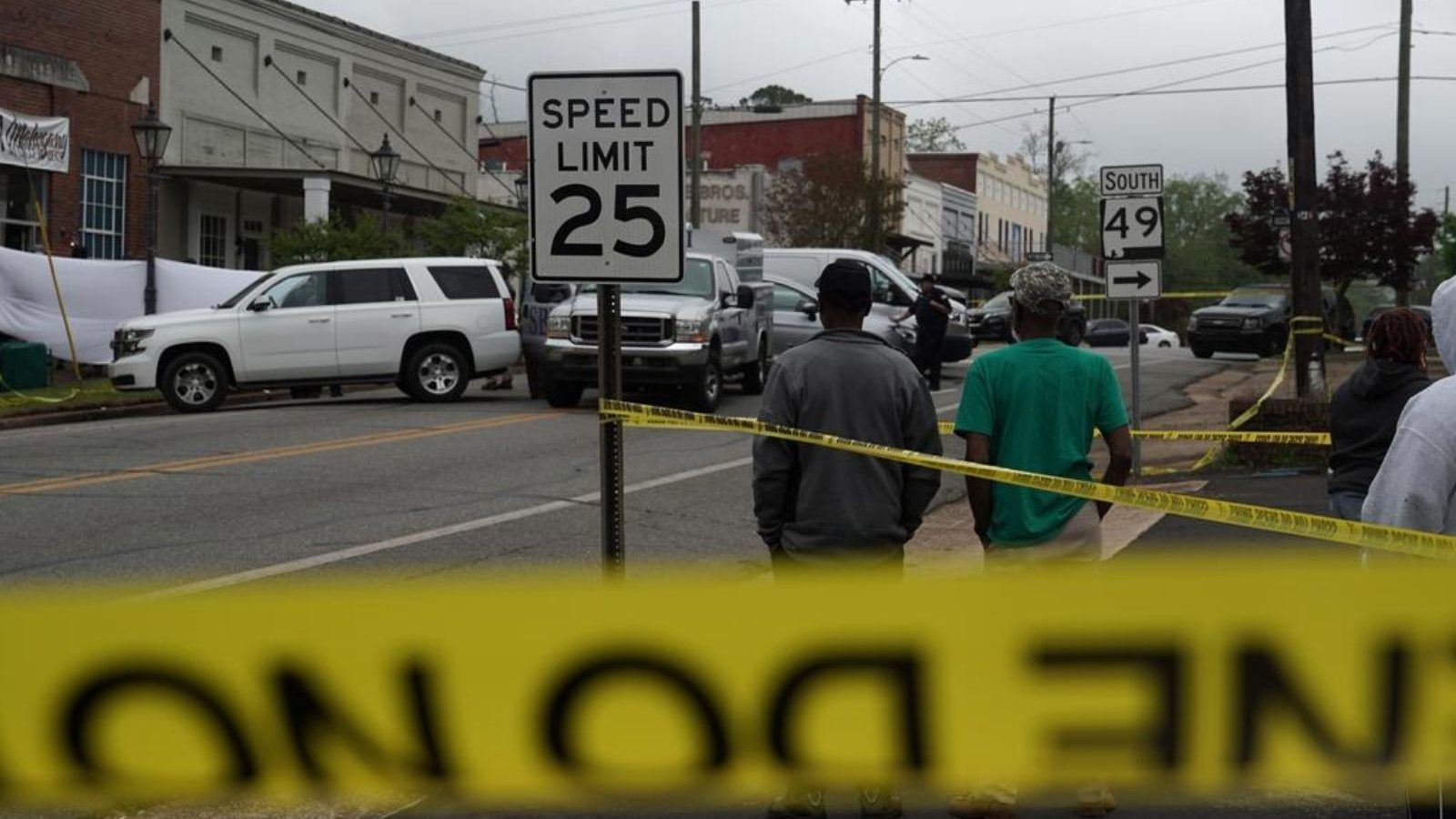 16 வயது சிறுமியின் பிறந்த நாள் விழாவில் துப்பாக்கிச்சூடு: 4 பேர் பலி 28 பேர் படுகாயம்...