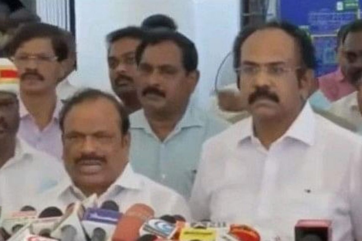 தொழிலாளர்கள் விரும்பினால் மட்டுமே 12 மணி நேர வேலை
