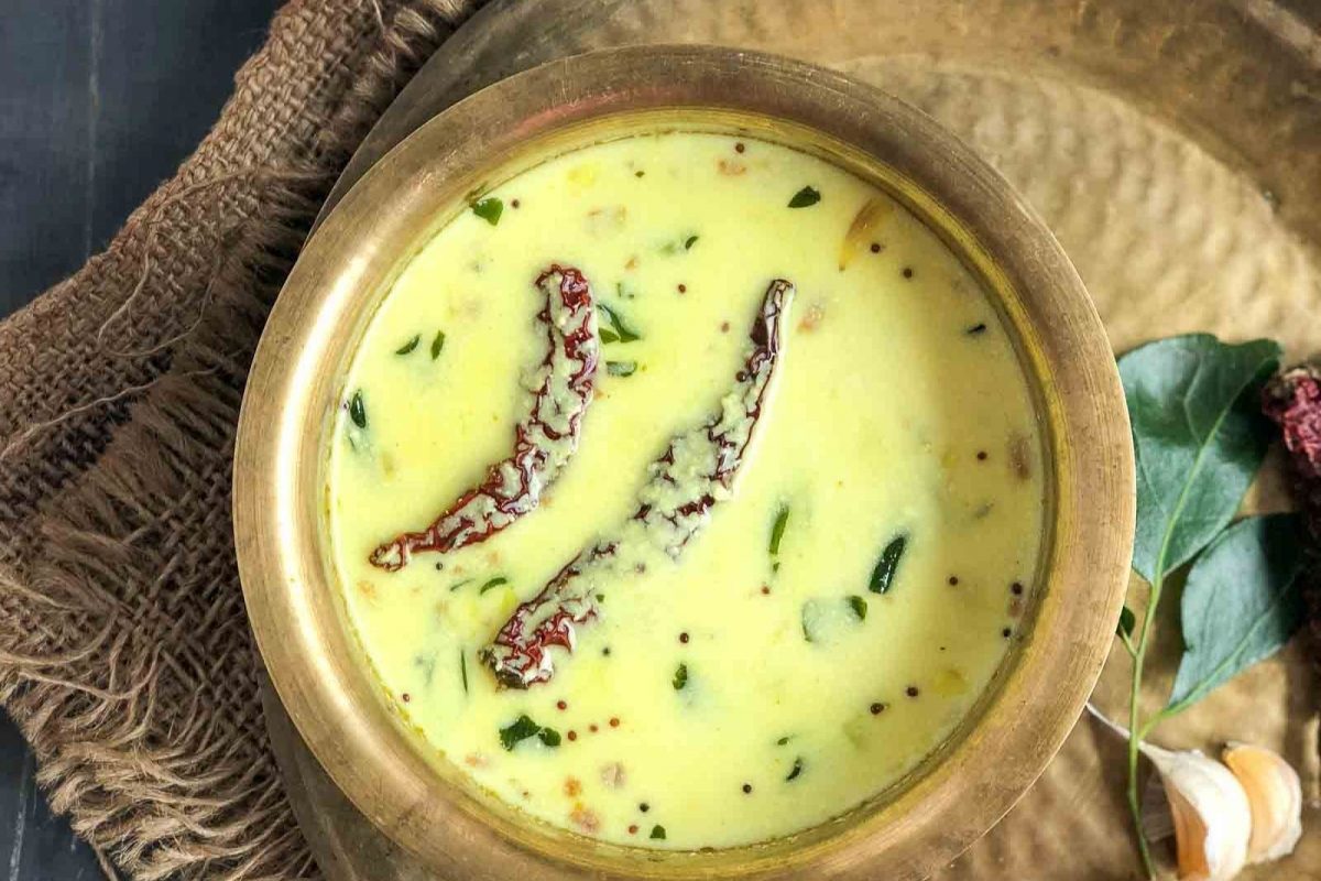 உடல் சூட்டைத் தணிக்கும் மோர் குழம்பு ரெசிபி! 